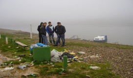 FOTO / Akcija uređenja jezera Sniježnica: Otpatke sakupljali učenici i ribolovci