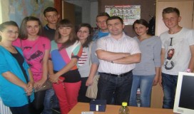 Učenici iz Teočaka posjetili naš radio (FOTO)