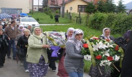 Porodice žrtva Zvornika posjetile Tehnički školski centar u Karakaju (FOTO)