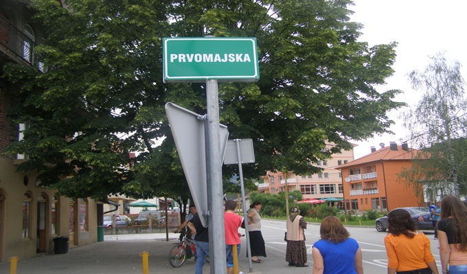 Sapna: Postavljene table sa nazivima ulica (FOTO)