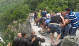 Vozač prije nesreće autobus vozio 80 km na sat