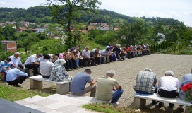Obilježena 21.godišnjica svirepog ubistva 69 Teočana u Lokanju (FOTO)