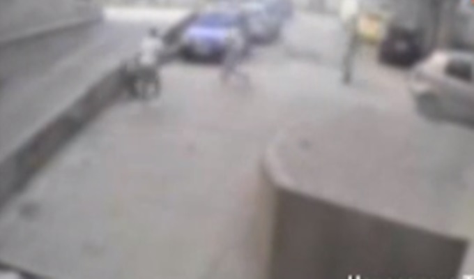 Objavljen snimak tuče u kojoj je učenik u Novom Sadu isječen mačetom (VIDEO)