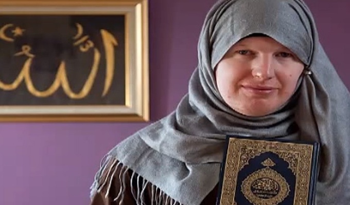 Bivši britanski vojnik promijenio pol i postao muslimanka
