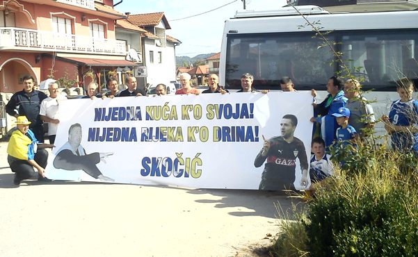 Zmajevi ispunili želju zaboravljenim povratnicima u Skočić: Vedo, živio nam hiljadu godina!