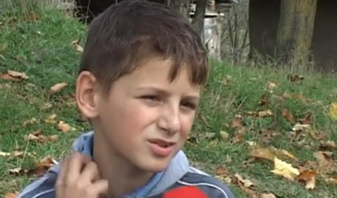 Nova potresna priča: Dječak kojeg je ostavila majka bori se za život! (VIDEO)