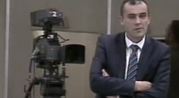 Parlament BiH: Javio se za riječ pa skoro tri minute stajao i ćutao (VIDEO)