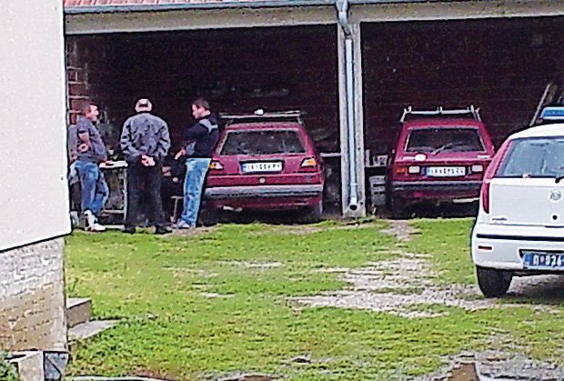 Majka monstrum: Zadavila kćerku od 12 godina pa se otrovala!