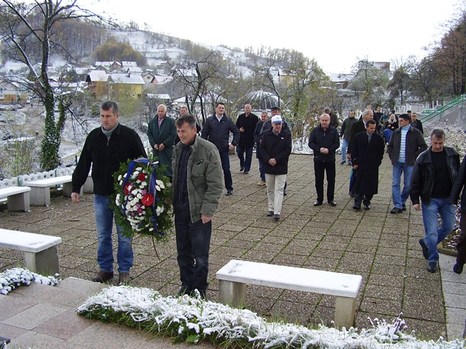 Teočak: Obilježen Dan državnosti BiH (FOTO)