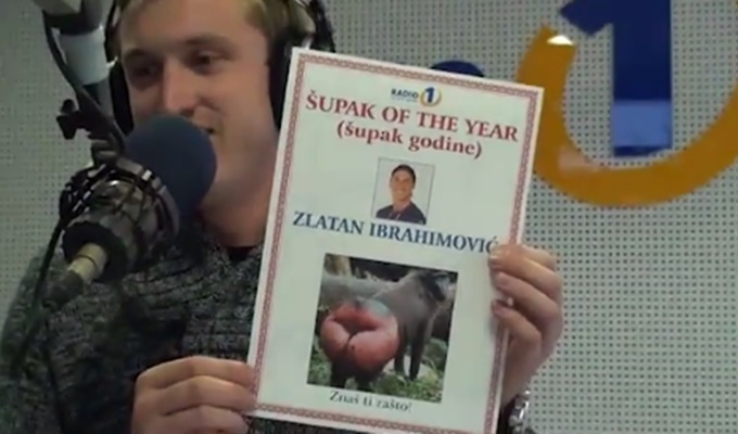 Ibrahimoviću uručena nagrada “Šu**k godine” (VIDEO)