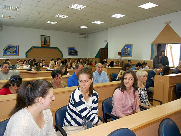 Opština Zvornik raspisala konkurs za dodjelu stipendija za školsku 2013/14 godinu