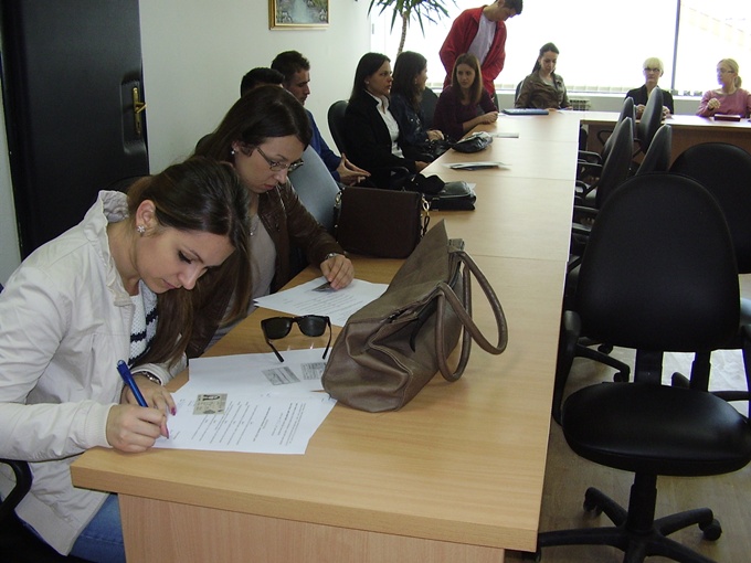 Stipendirane teočanskih studenata: Ugovore potpisalo 15 studenata