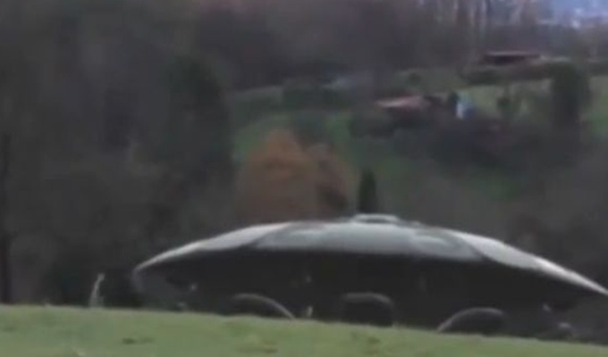 Njemačka: Snimljeni vanzemaljci koji su sletjeli (VIDEO)