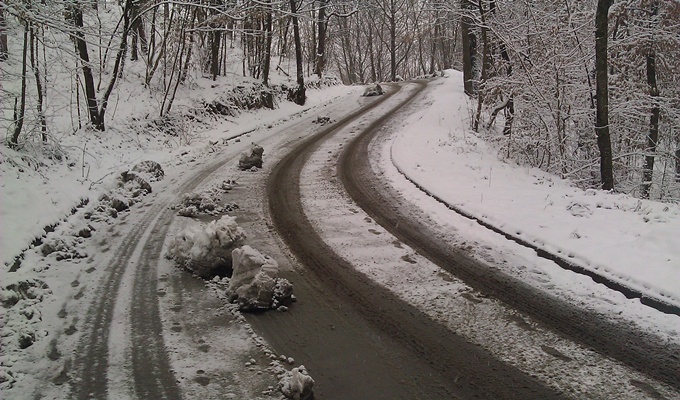 Ovako se održavaju putevi na području Općine Sapna (FOTO)