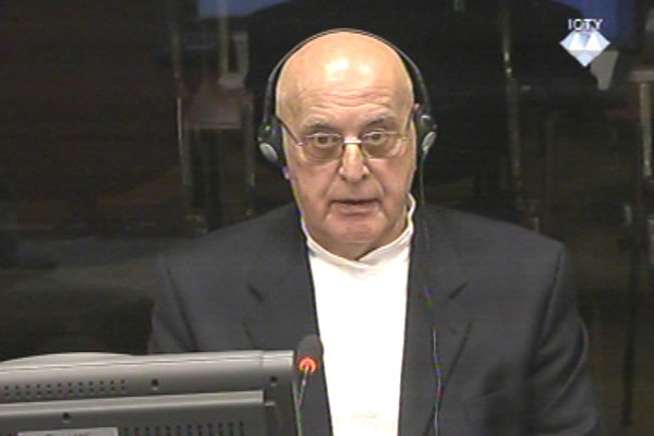 Suđenje Karadžiću: Beara krivicu za genocid u Srebrenici prebacio na srpsku policiju