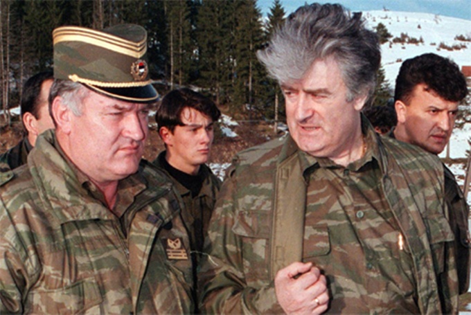 Hag: Mladić odbio odgovarati na pitanja Karadžića
