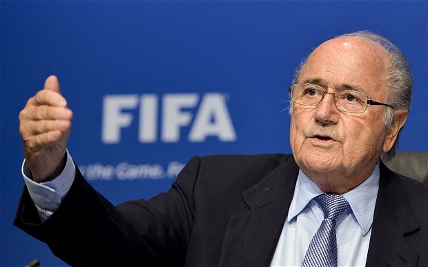 Blatter želi “vremenske kazne” za fudbalere koji glume da su povrijeđeni