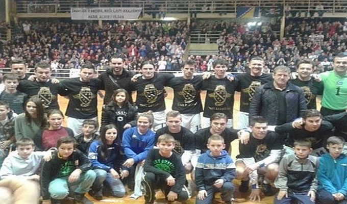 U Bihaću odigrana utakmica u znak sjećanja na tragično stradale navijače BiH