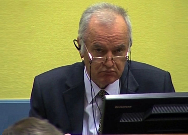 Mladić: Ja ne mogu i ne želim da svjedočim! Hvala i izvini, Radovane!
