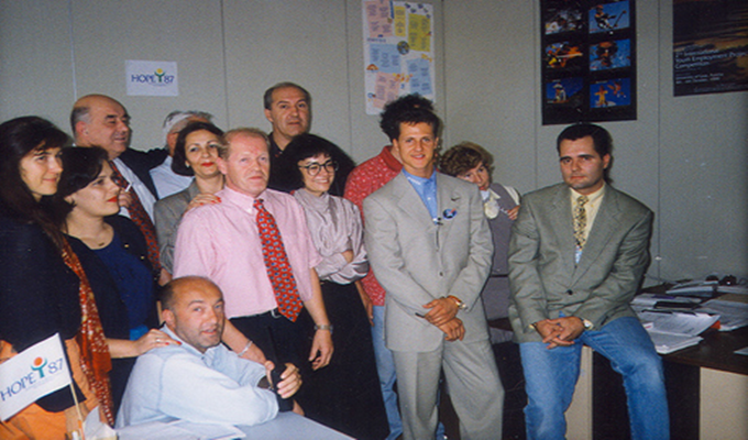 Schumacher 1997. godine namjeravao usvojiti dijete iz BiH
