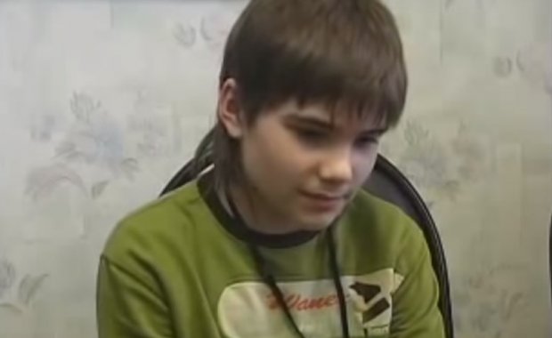 Pogledajte dječaka koji tvrdi da je vanzemaljac i koji svojim znanjem zapanjuje svijet! (VIDEO)