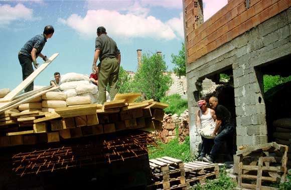 Povratak na prijeratna prebivališta čeka još 100.535 osoba