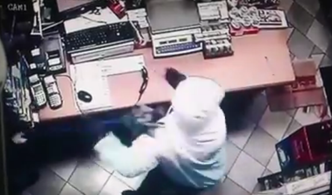 Hrabra prodavačica u Sarajevu metlom otjerala razbojnika (VIDEO)