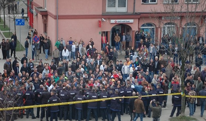 Kalesija: Načelnik neće podnijeti ostavku, danas novi protesti