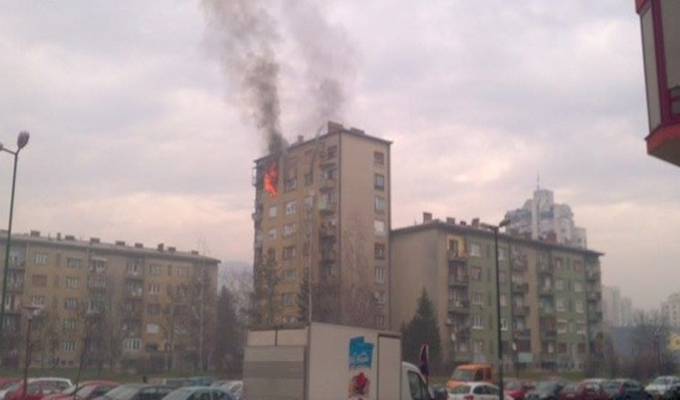 Požar u Tuzli: Jedna osoba smrtno stradala, jedna povrijeđena