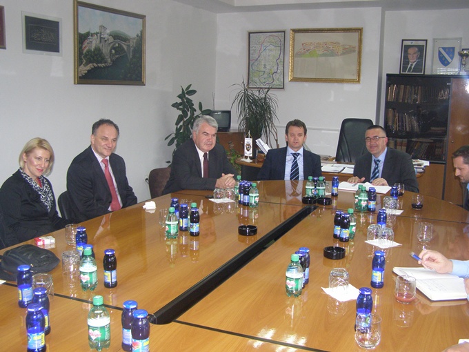 Premijer Vlade TK Bahrija Umihanić i ministri boravili u posjeti Općini Sapna (FOTO)