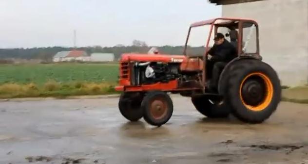 Šta se desi kada u traktor ugradite automobilski motor!? (VIDEO)