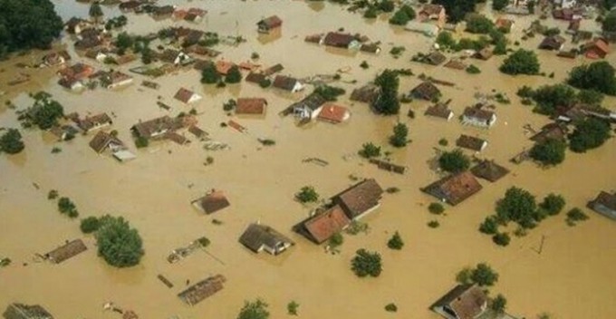 Potopljeno svih 1.217 kuća: Selo Gunja potpuno evakuirano!