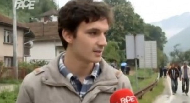 Još jedan hit na netu : ‘Donose ovim mudonjama hranu, a nas niko ništa ne pita’ (VIDEO)
