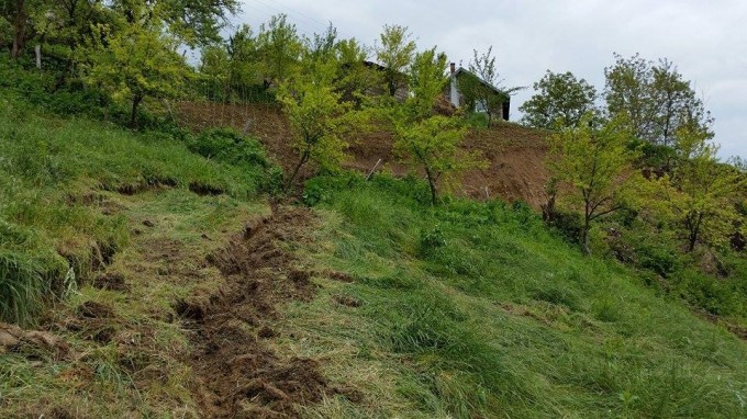 Na području Općine Sapna situacija se ne smiriju i iz sata u sat se aktiviraju nova klizišta