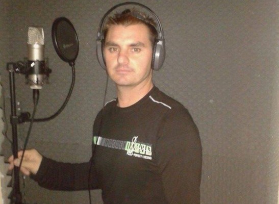 Elvis Salkanović iz Teočaka prodao prve tekstove pjesama