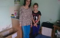 Kalesija/Jedina Eminina želja: Molim vas pomozite da spasim majku, ne želim da je izgubim!